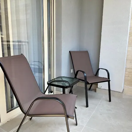 Wave N' Sea Apartment *